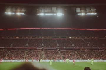 FIFA狂降12亿！央视仍拒签，世界杯中国球迷观赛权生死倒计时3天（配图示意）